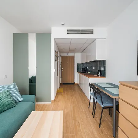 Apartment Praga Bliska Pleasant