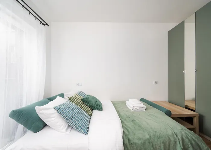 Praga Bliska Pleasant By Bookinghost Apartment *